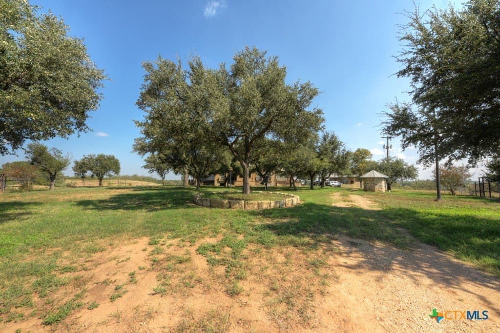 100 acres in Bexar County - photo 4