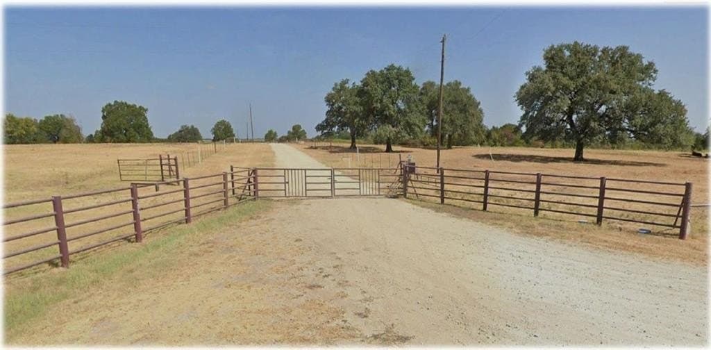 139.64 acres in Falls County - photo 4