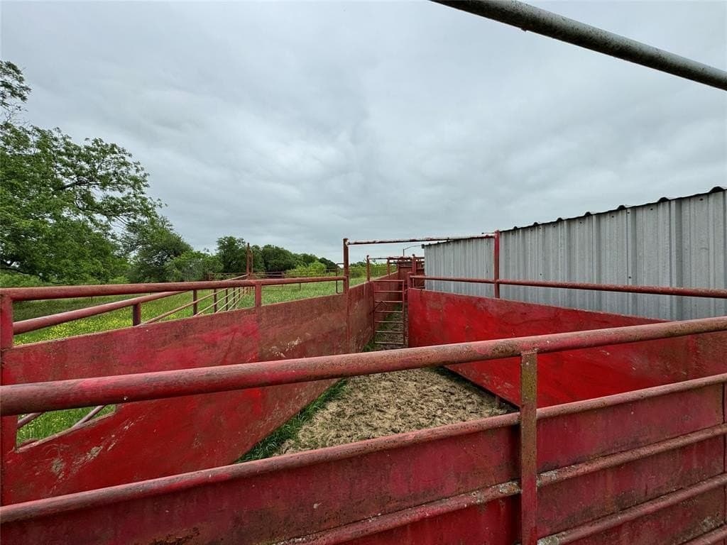 139.64 acres in Falls County - photo 10