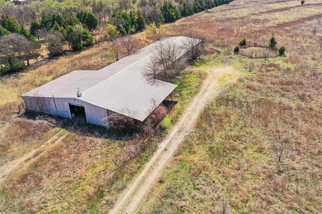 35.37 acres in Ellis County - photo 2