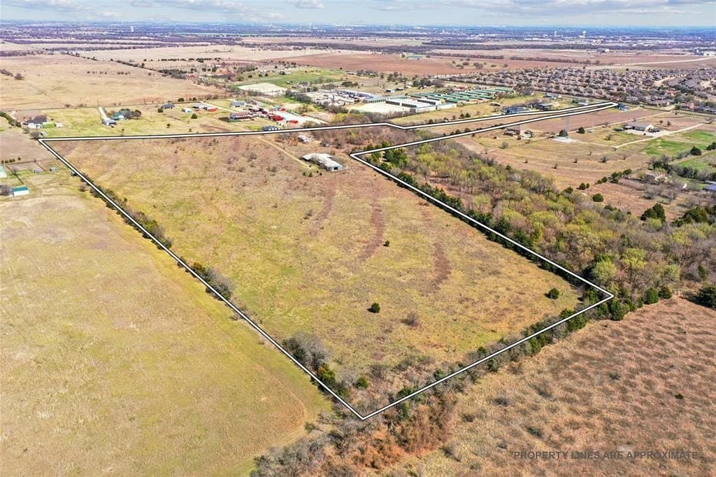 35.37 acres in Ellis County - photo 14