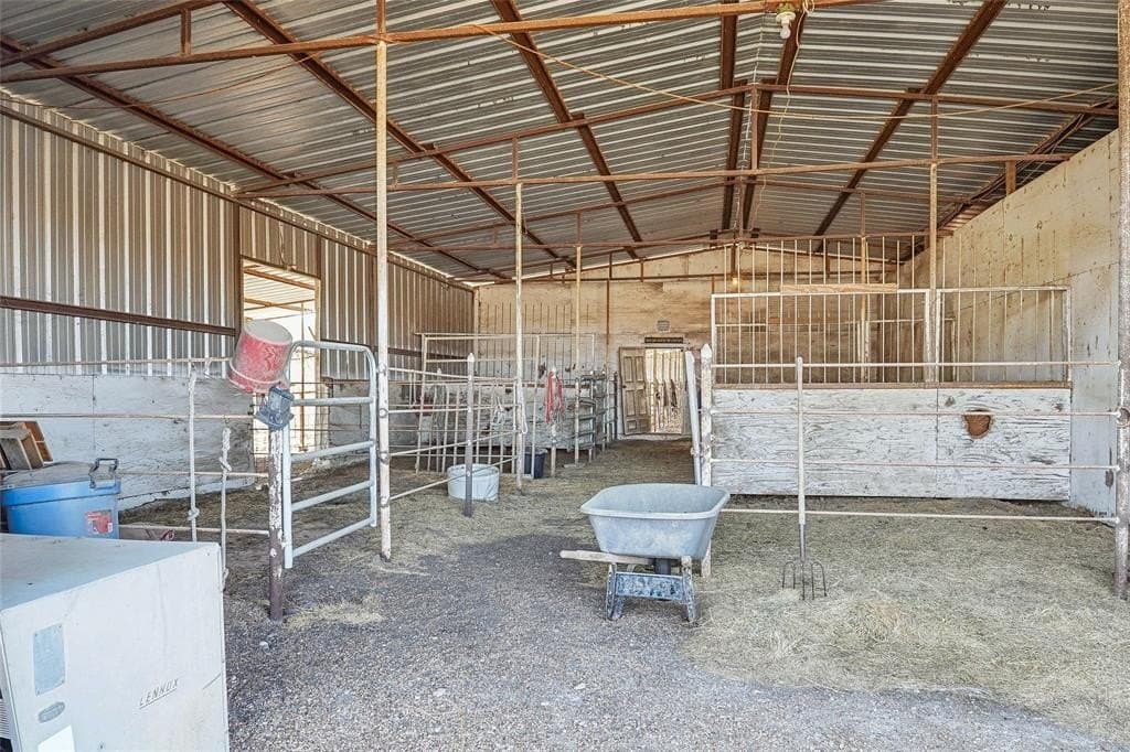 35.37 acres in Ellis County - photo 31