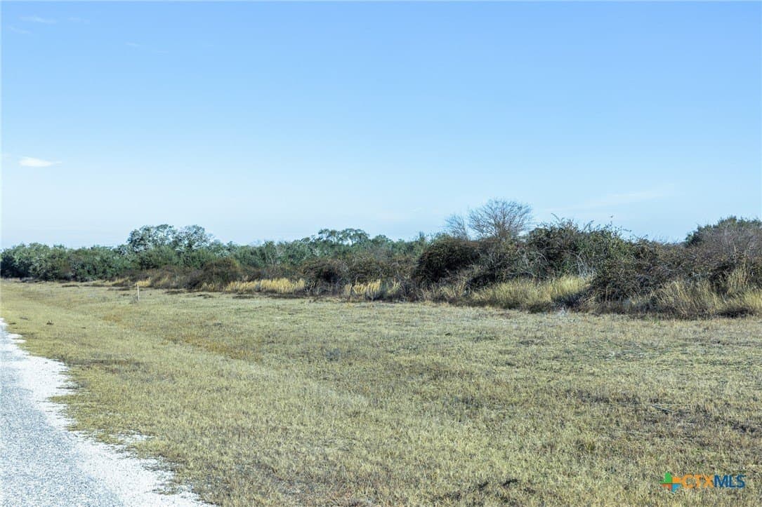 6 acres in Victoria County - photo 4