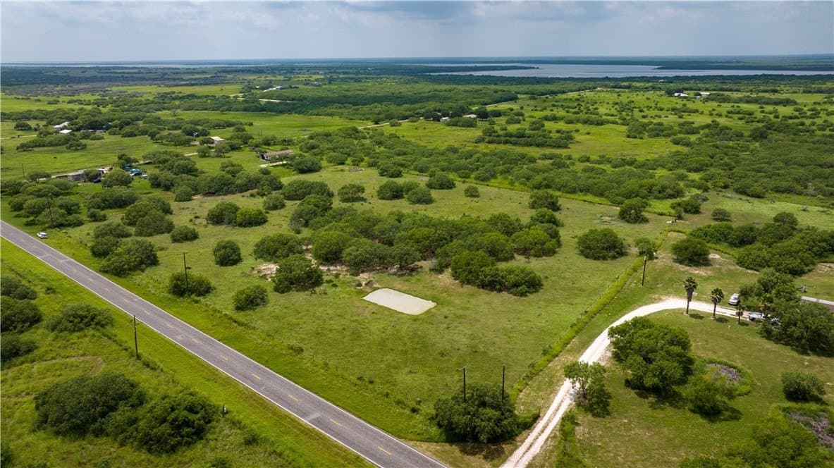 8.6 acres in Kleberg County - photo 4