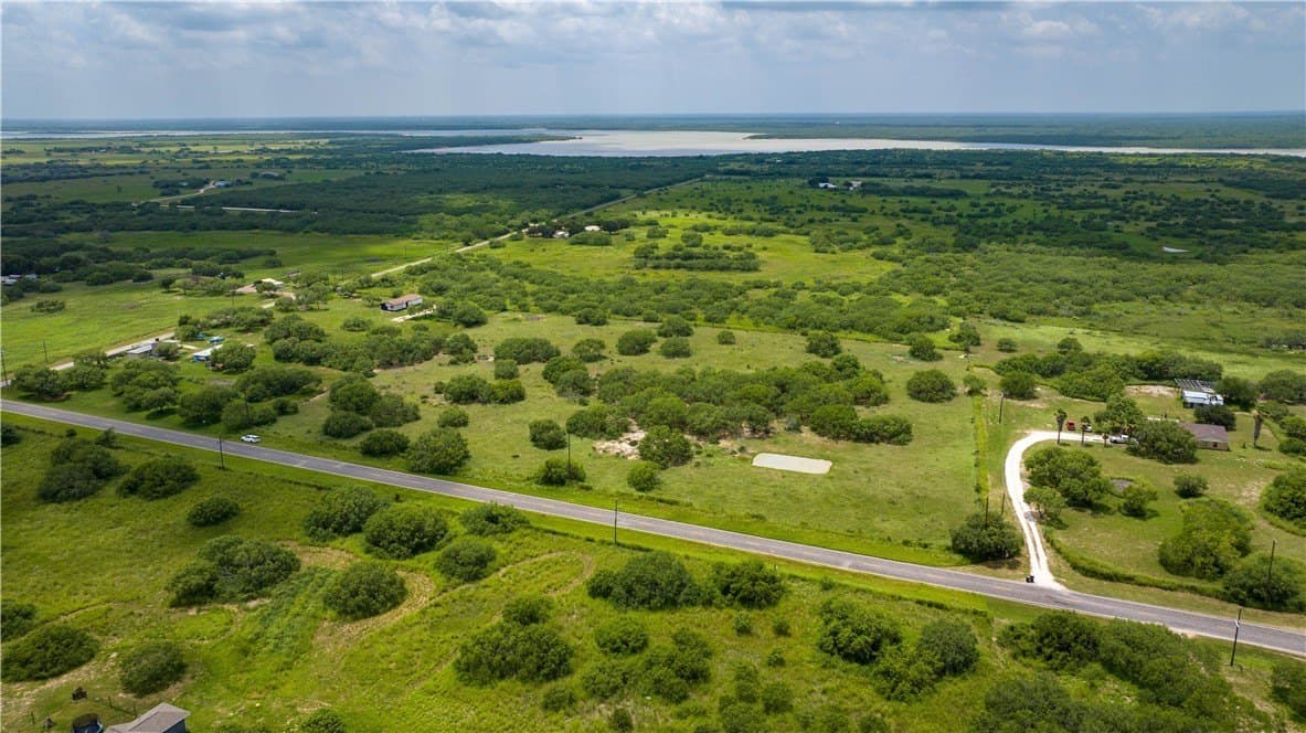 8.6 acres in Kleberg County - photo 7
