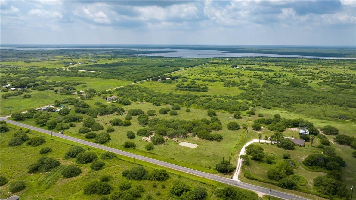 8.6 acres in Kleberg County - photo 3