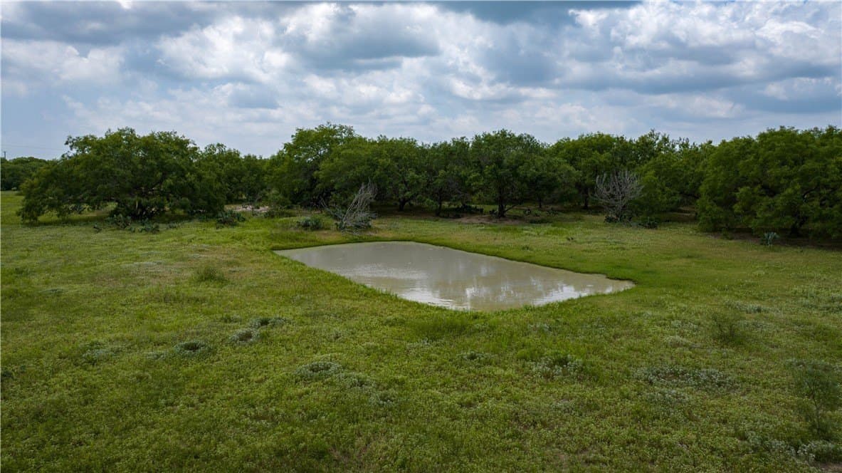 8.6 acres in Kleberg County - photo 27