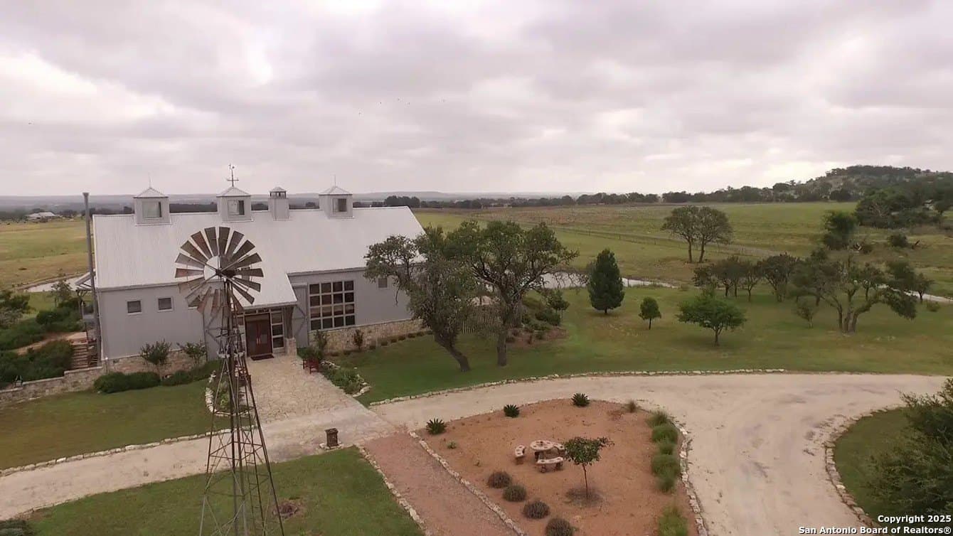 60 acres in Gillespie County - photo 5