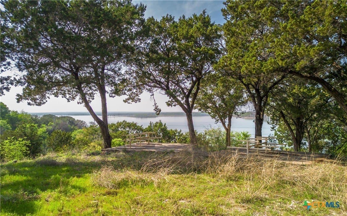 5.2 acres in Hill County - photo 3