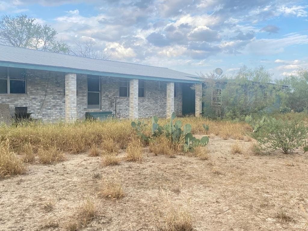 21.42 acres in Dimmit County - photo 3