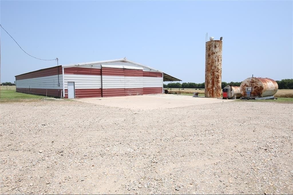 2,125 acres in Lamar County - photo 27