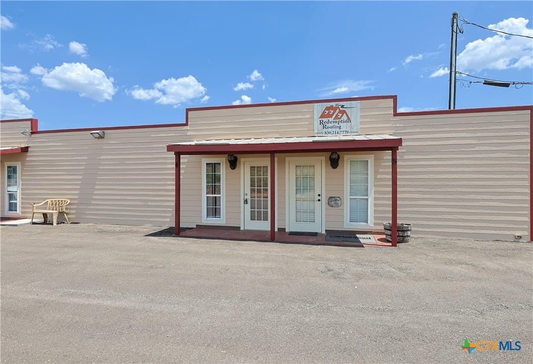 17.94 acres in Comal County - photo 9