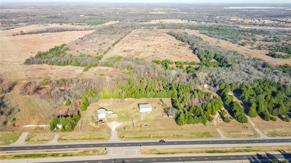 15.5 acres in Hill County - photo 9