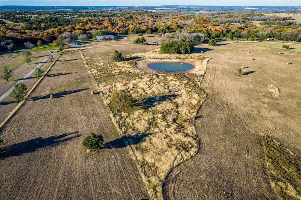 36.08 acres in Ellis County - photo 4