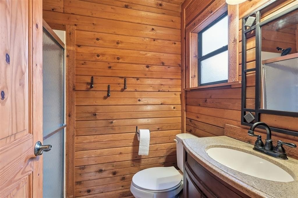 10 acres in Wood County - photo 8