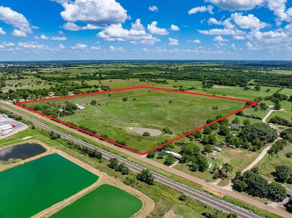 38 acres in Colorado County - photo 4