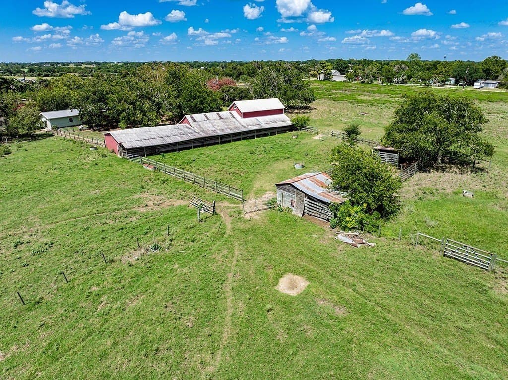 38 acres in Colorado County - photo 12