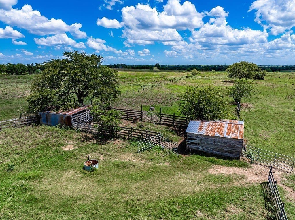 38 acres in Colorado County - photo 22