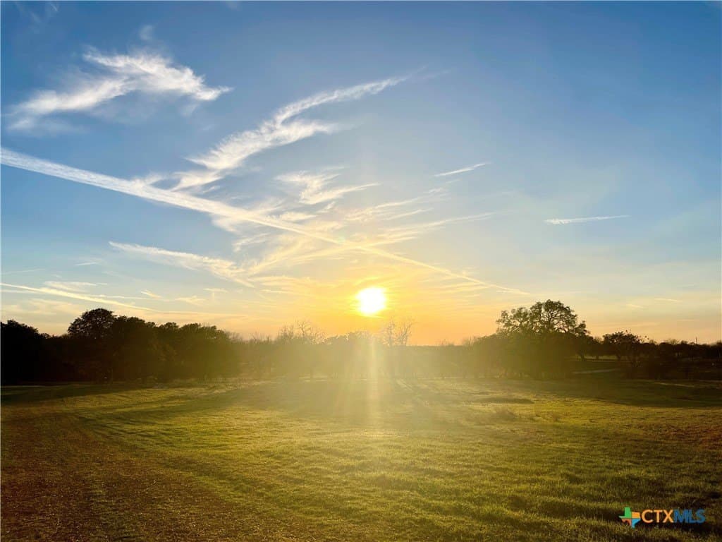 10 acres in Coryell County - photo 2