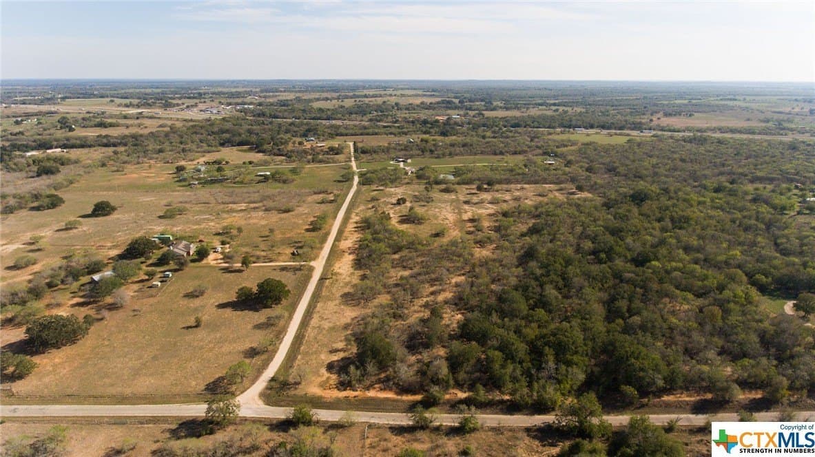 20 acres in Guadalupe County - photo 11