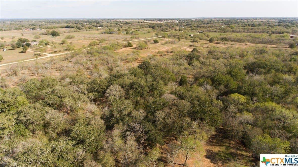 20 acres in Guadalupe County - photo 17