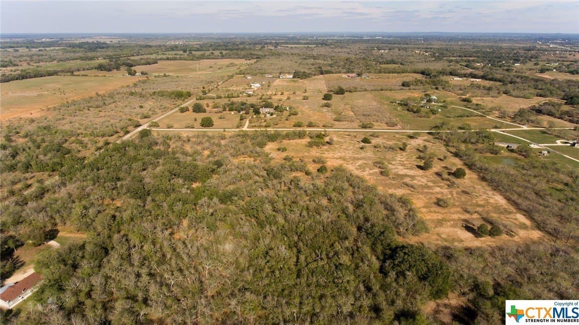 20 acres in Guadalupe County - photo 8