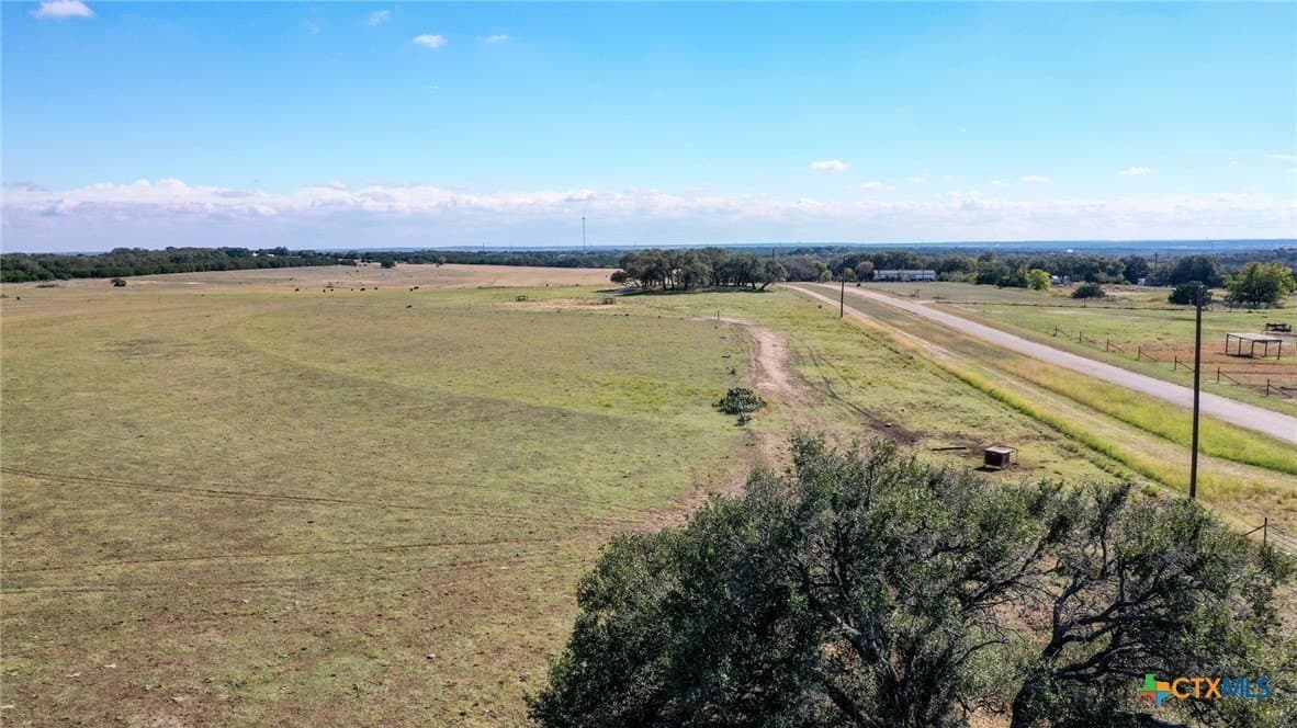 250.1 acres in Williamson County - photo 3