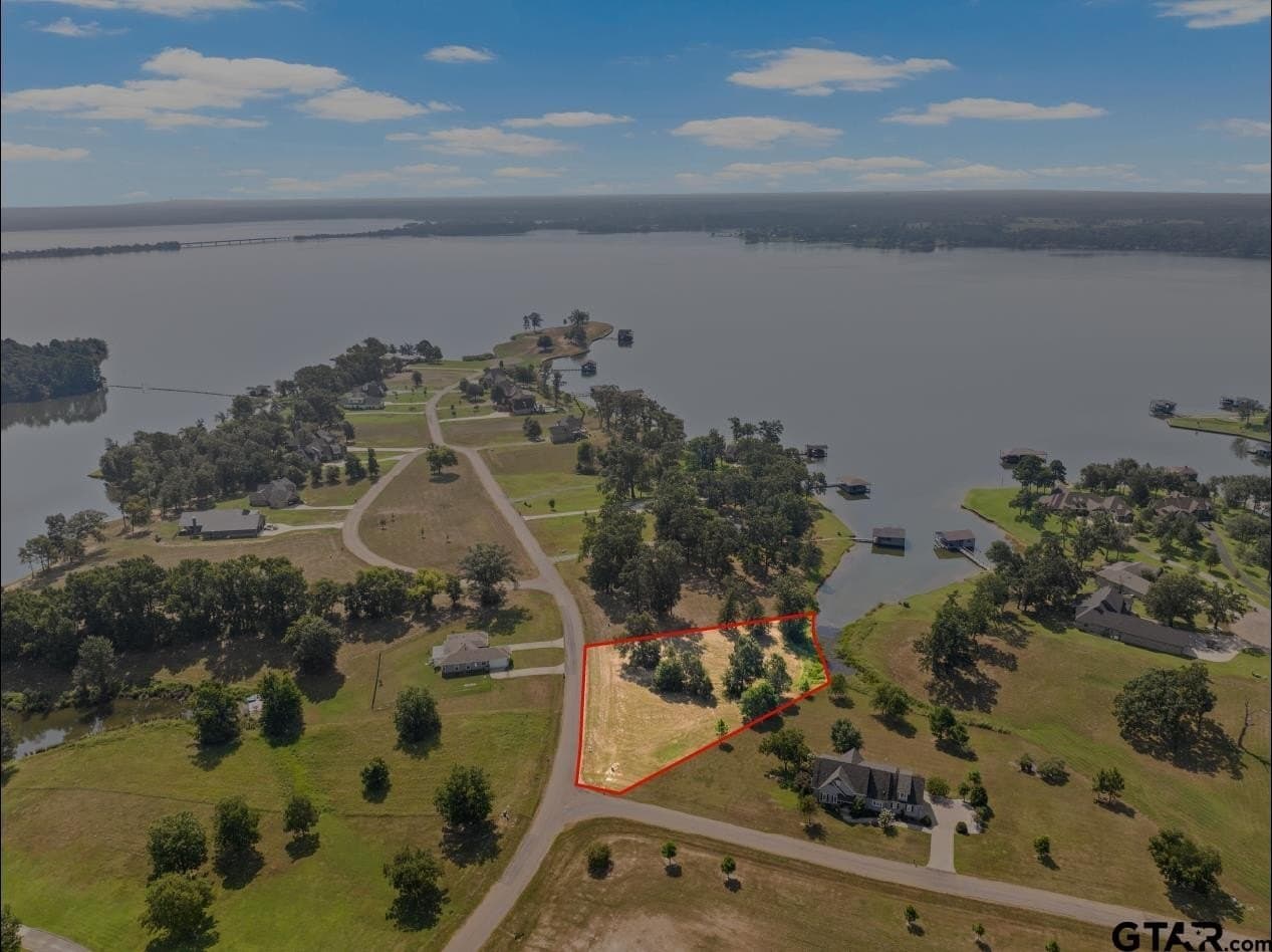 1 acres in Titus County - photo 2