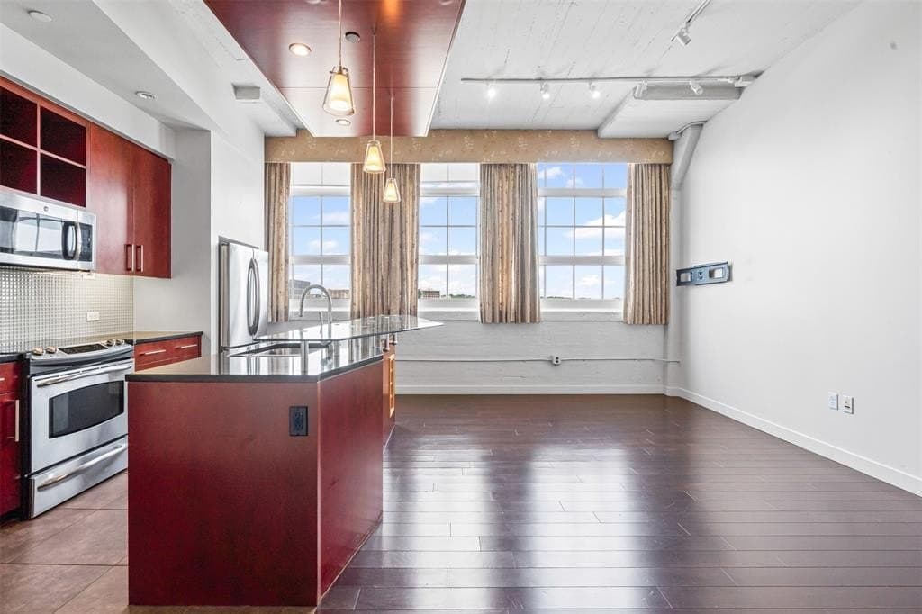 2600 W 7th Street
