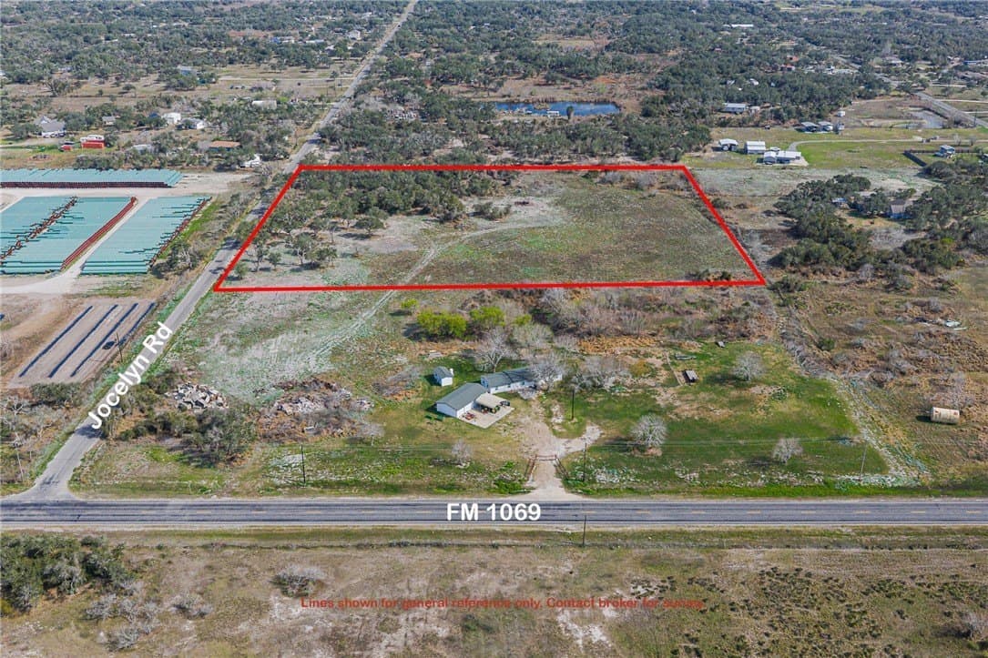 2537 Jocelyn Road lot: 14 & 15