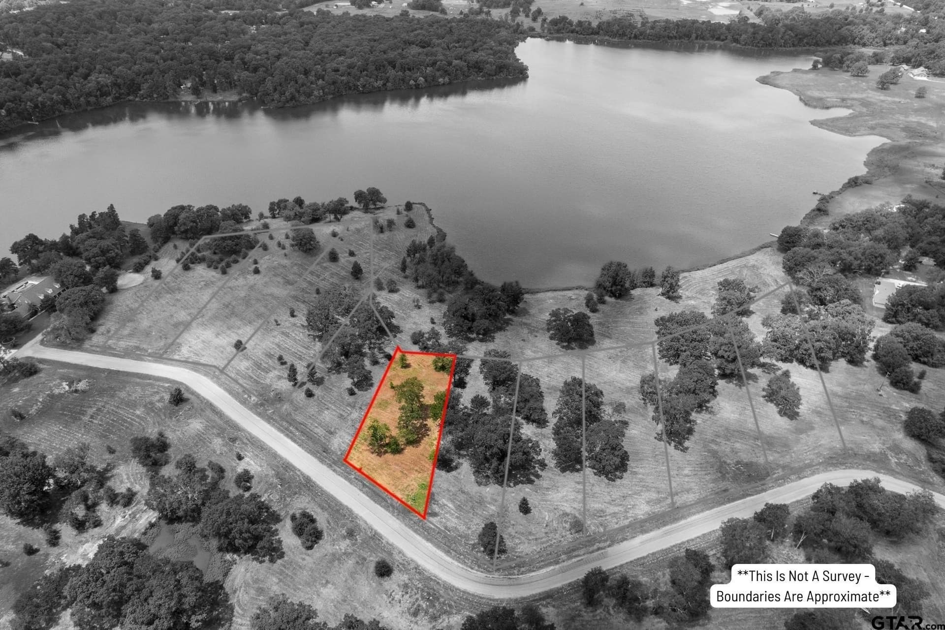 1 acres in Titus County - photo 4