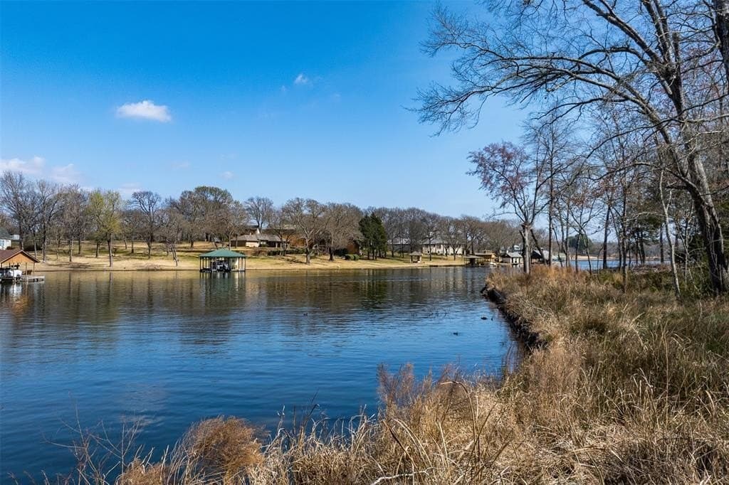 1.38 acres in Henderson County - photo 13