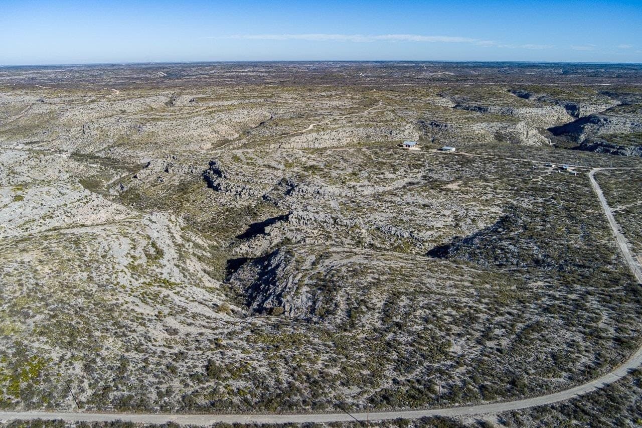 11.99 acres in Val Verde County - photo 9