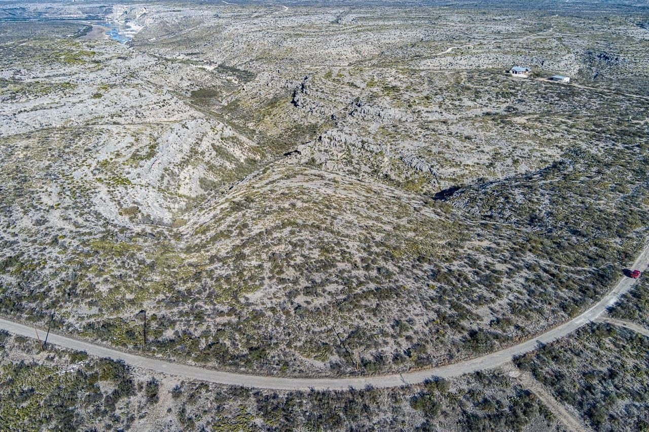 11.99 acres in Val Verde County - photo 7