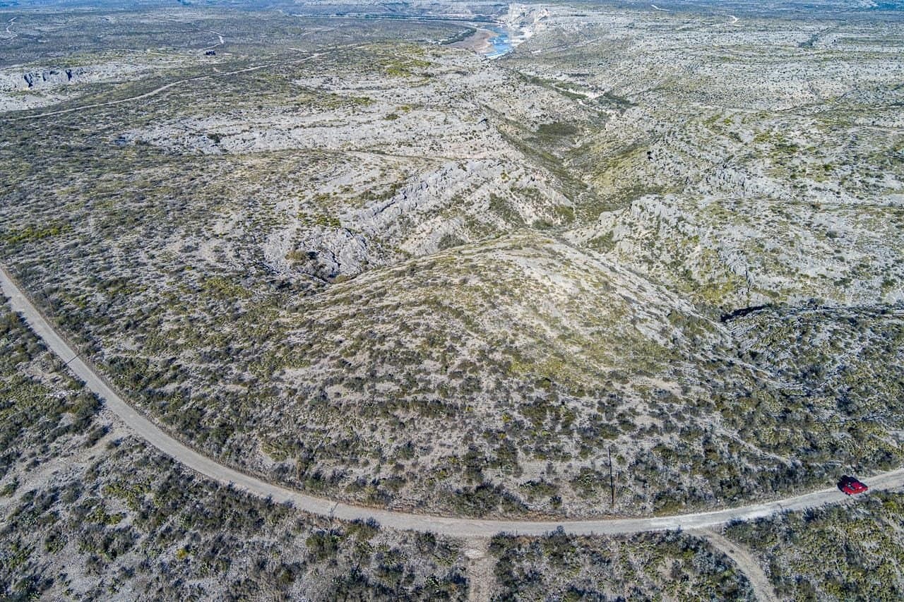 11.99 acres in Val Verde County - photo 6