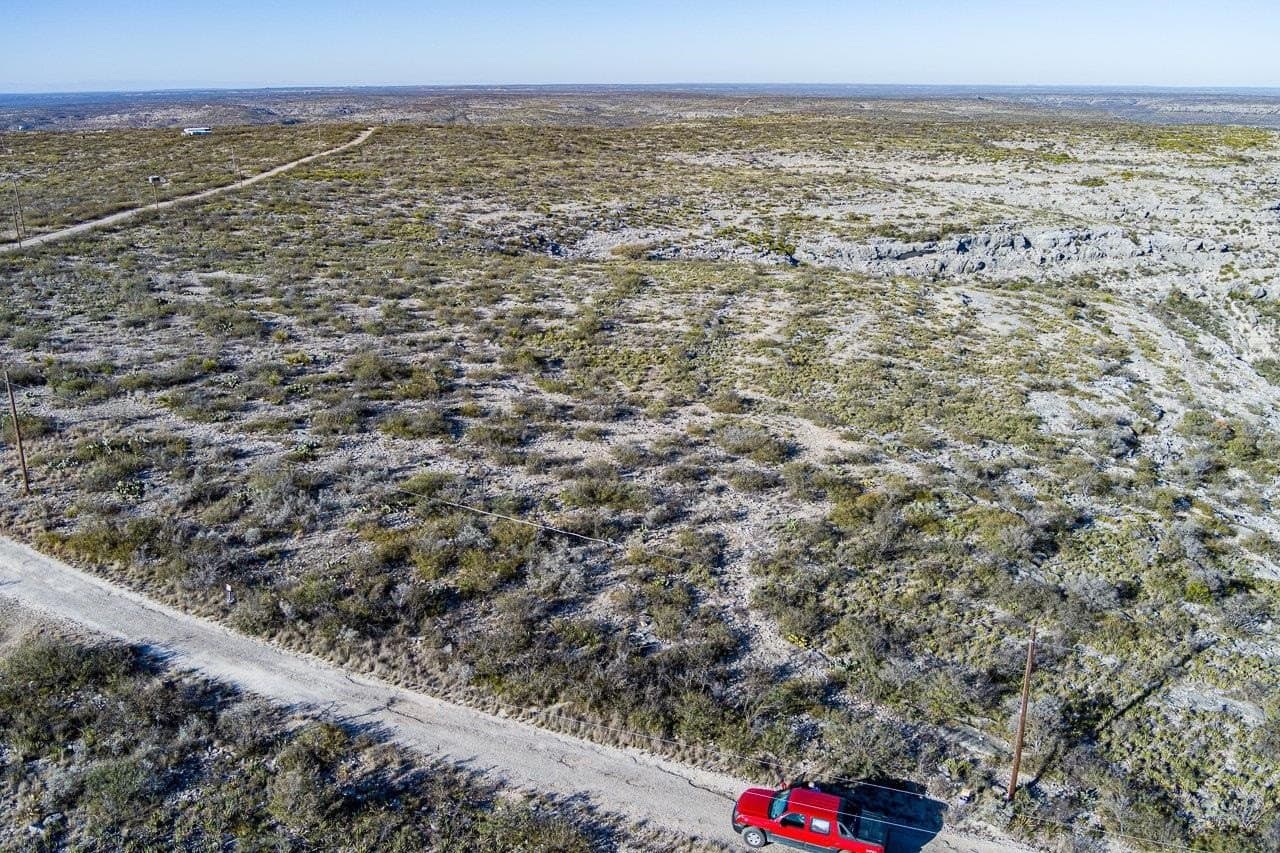 11.99 acres in Val Verde County - photo 3