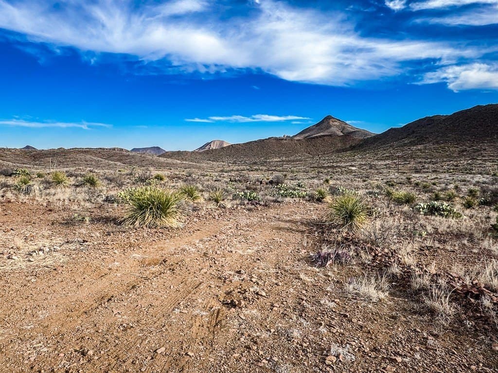 10.06 acres in Brewster County - photo 2