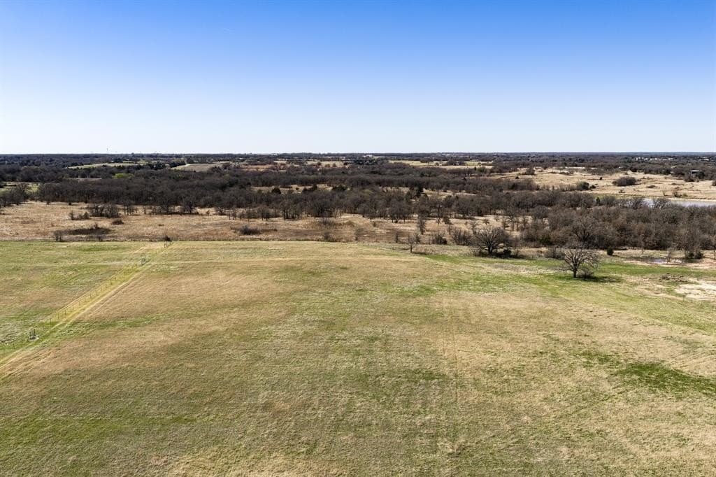 14.67 acres in Wise County - photo 6
