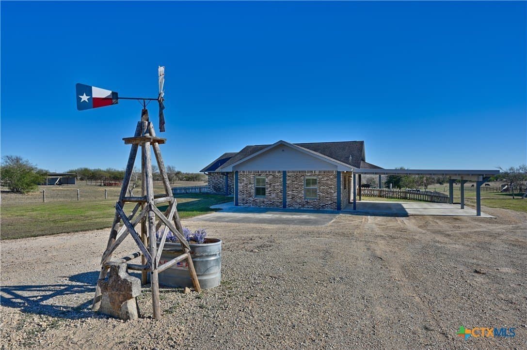 26 acres in Gonzales County - photo 40