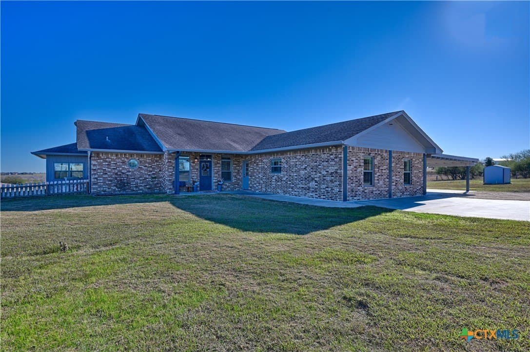 26 acres in Gonzales County - photo 2