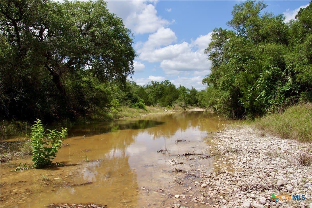 17.9 acres in DeWitt County - photo 16