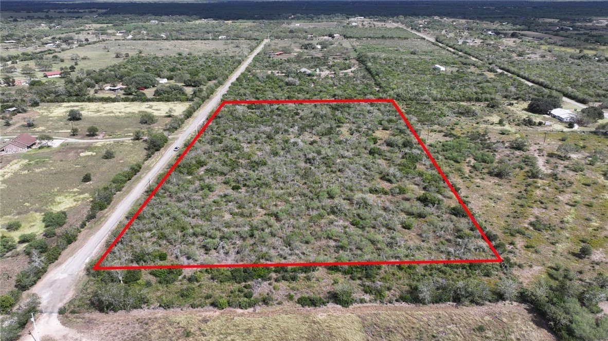 10.35 acres in Bee County - photo 2