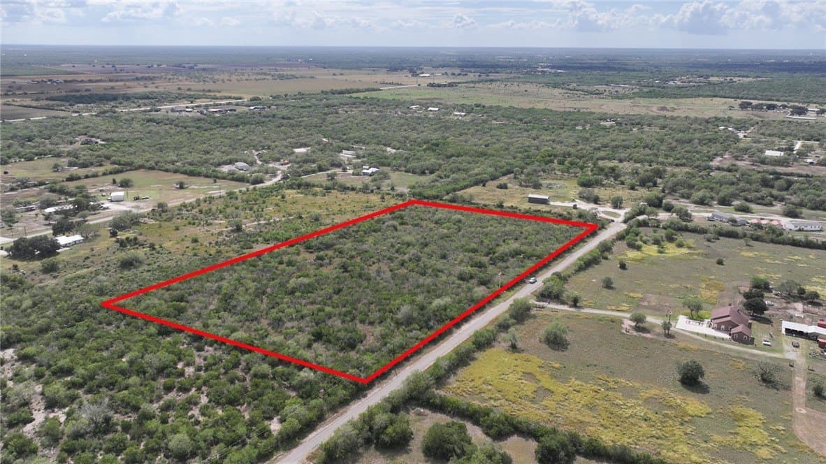 10.35 acres in Bee County - photo 4