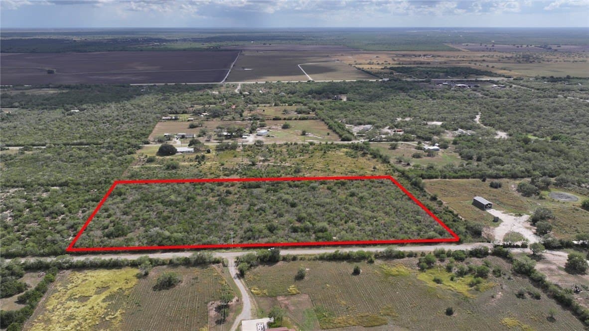 10.35 acres in Bee County - photo 5