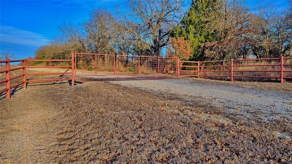 27.45 acres in Montague County - photo 9