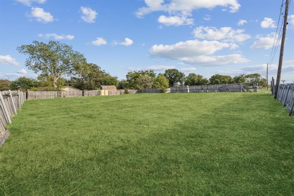 0.14 acres in Dallas County - photo 2