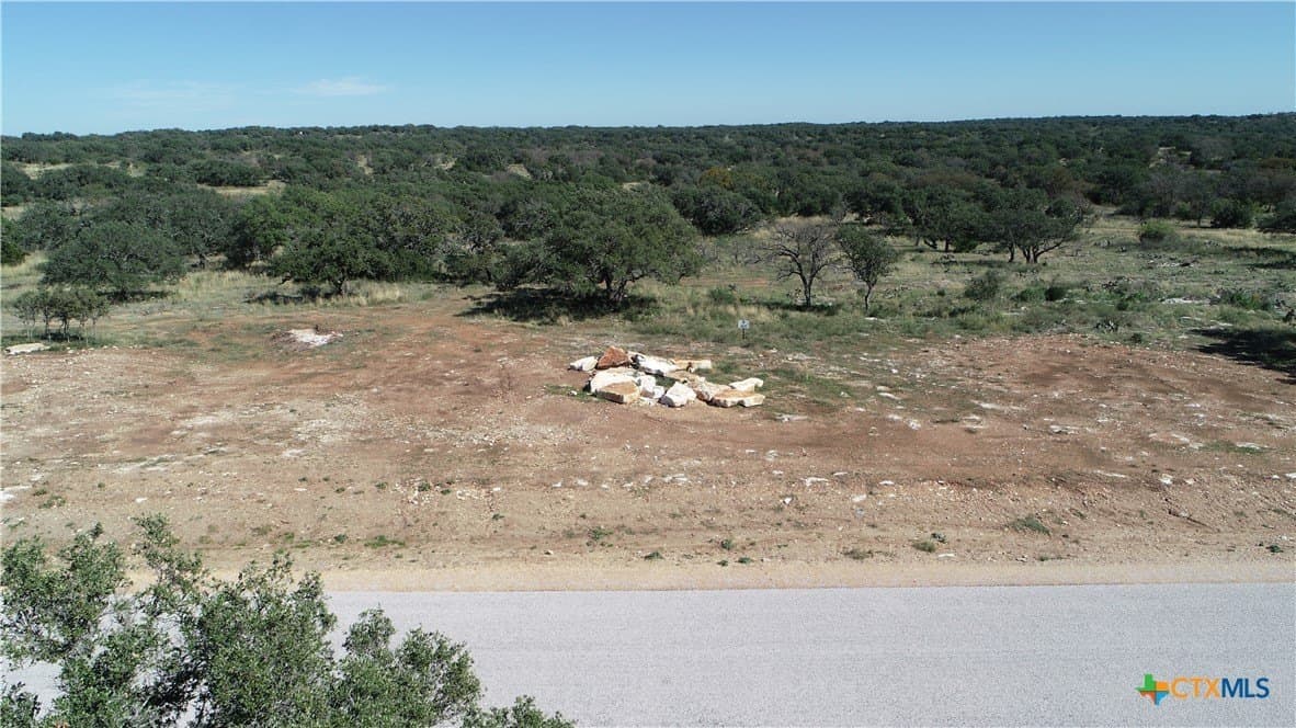 5 acres in San Saba County - photo 4