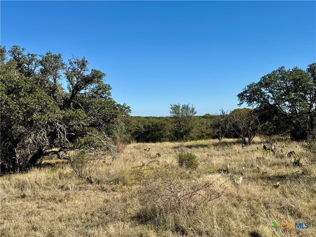 5 acres in San Saba County - photo 2