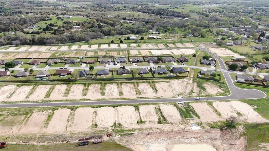 0.32 acres in Wise County - photo 4