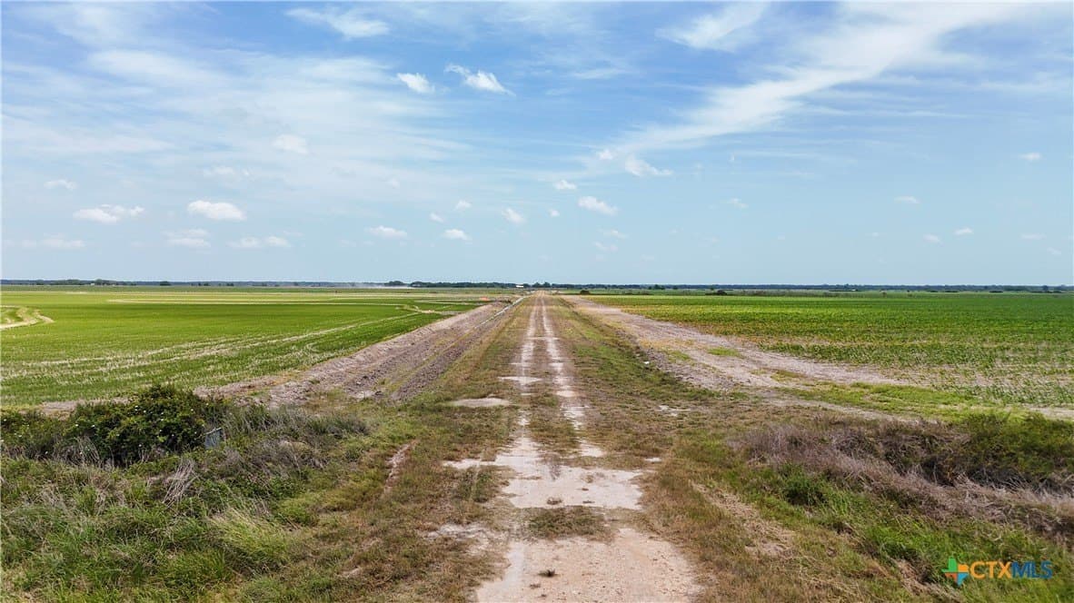 521.23 acres in Wharton County - photo 4